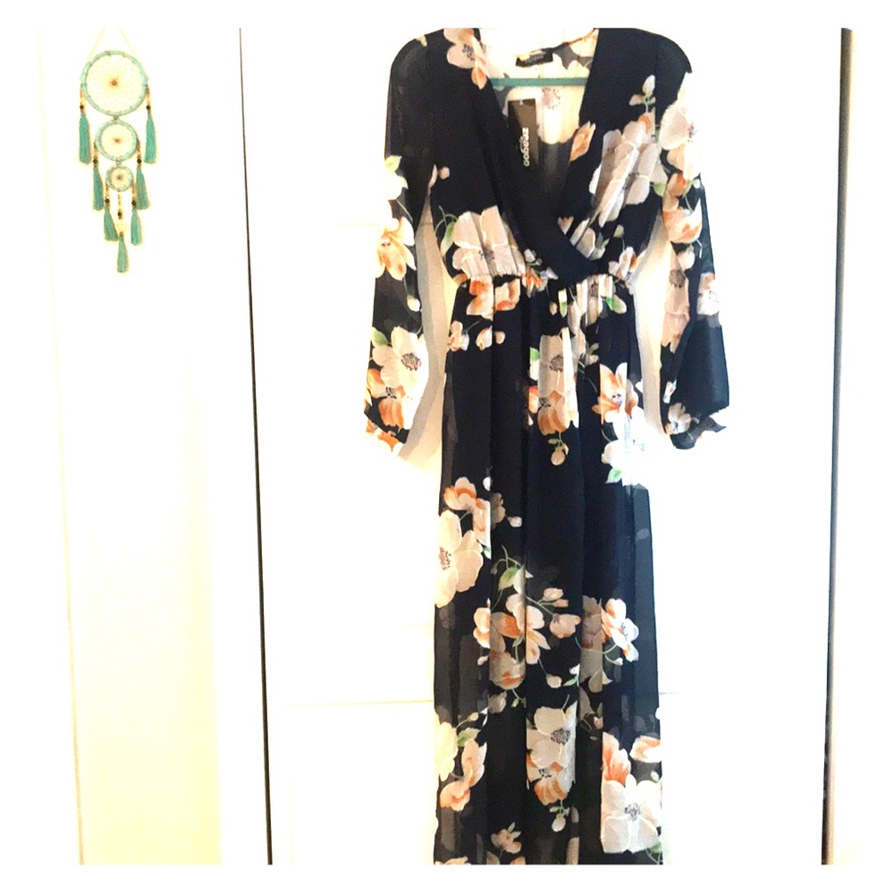 Floral Navy Sleeve Dress